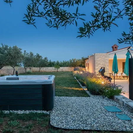 Ferienhaus Silentio - Ruhe Und Privatsphaere In Mediterraner In Strandnaehe By Interhome *