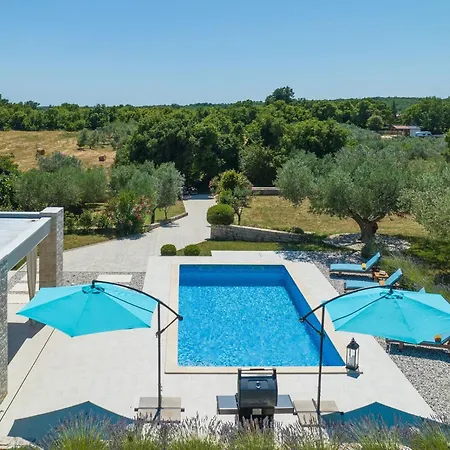 Silentio - Ruhe Und Privatsphaere In Mediterraner In Strandnaehe By Interhome * Marčana