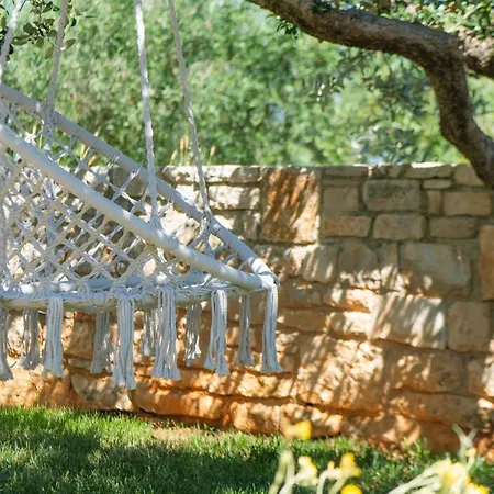 Silentio - Ruhe Und Privatsphaere In Mediterraner In Strandnaehe By Interhome Ferienhaus Marčana